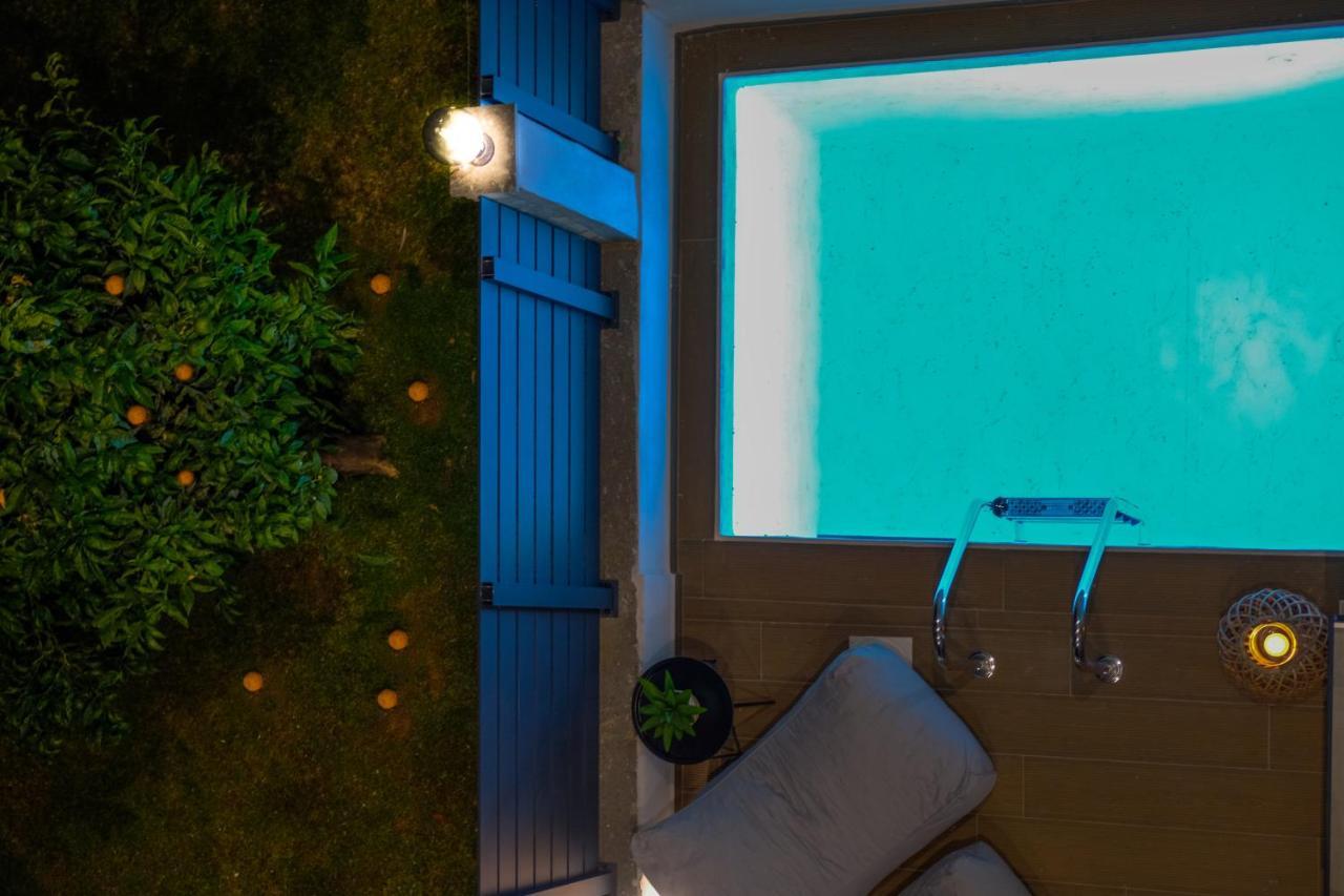 Aelia Seaside Luxury Suites Nea Karvali Bagian luar foto