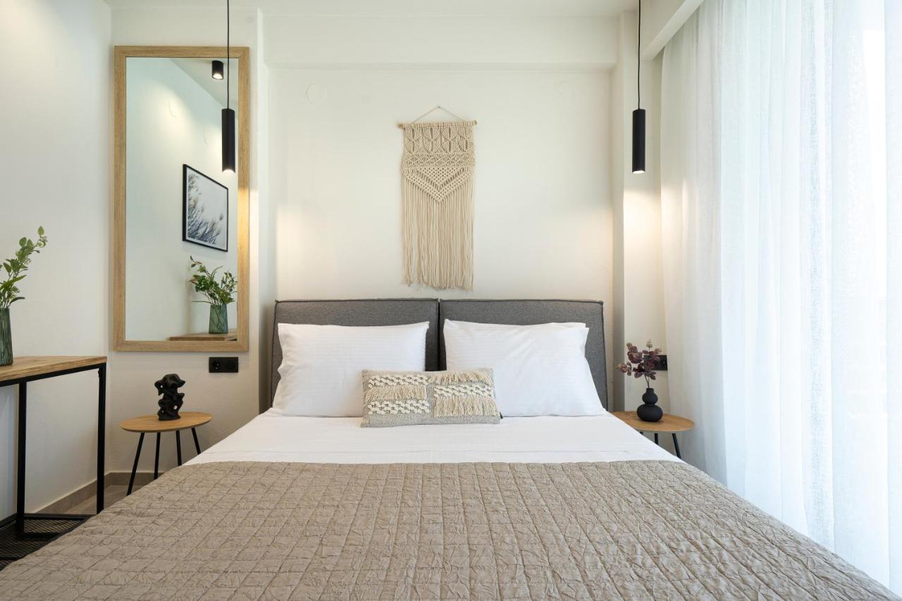 Aelia Seaside Luxury Suites Nea Karvali Bagian luar foto