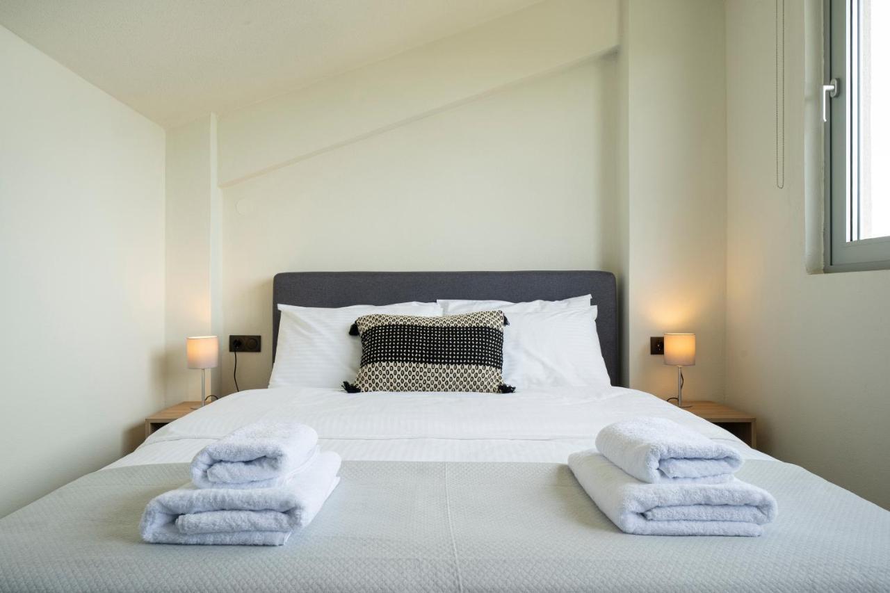 Aelia Seaside Luxury Suites Nea Karvali Bagian luar foto