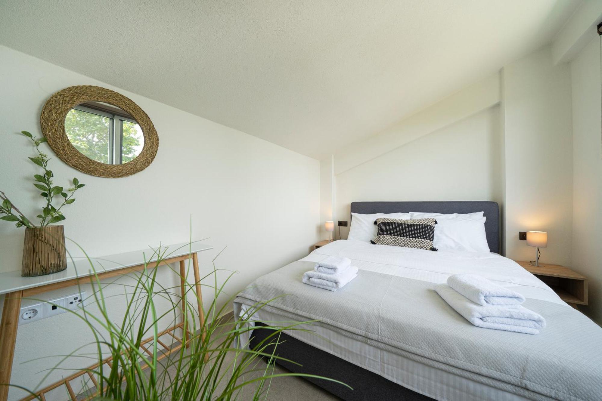 Aelia Seaside Luxury Suites Nea Karvali Ruang foto